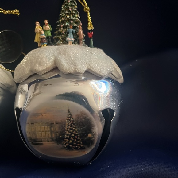 Three Thomas kinkade sleigh bells ornament collectibles - Picture 4 of 8